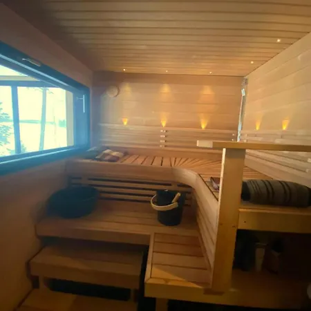 Дом отдыха Kettula Getaway - Sauna Суомуссалми