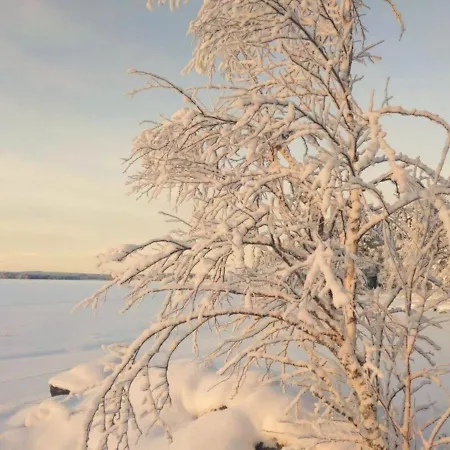 Дом отдыха Kettula Getaway - Sauna Суомуссалми